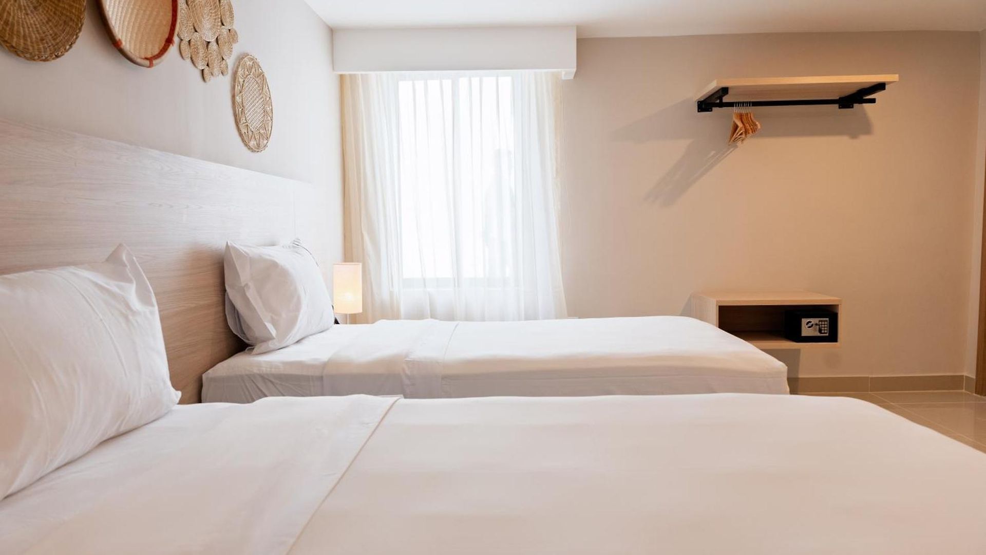 Alcare Hotel *