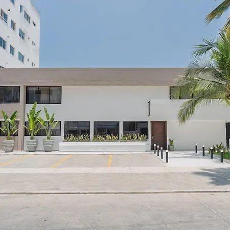 Alcare Hotel